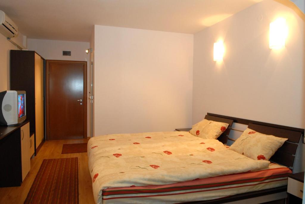 סנדנסקי Hotel Avis חדר תמונה